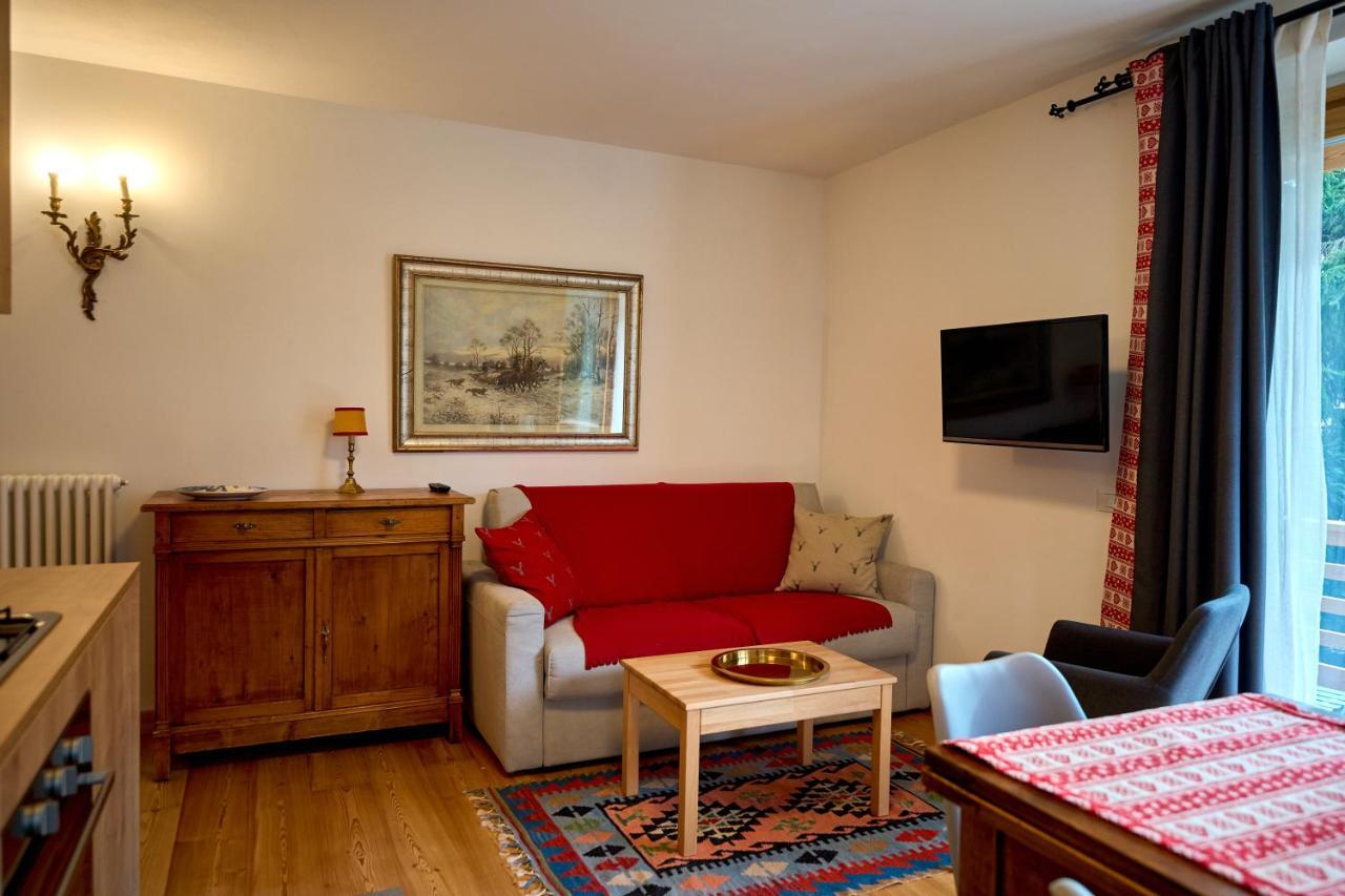 Casa Al Sole Apt 1 Pinzolo Exterior photo